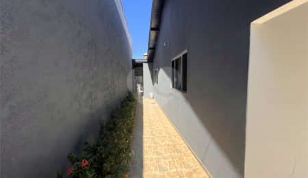 Casa à venda com 3 quartos, sendo 1 suíte,  em Jardim Angelica, Três Lagoas, MS