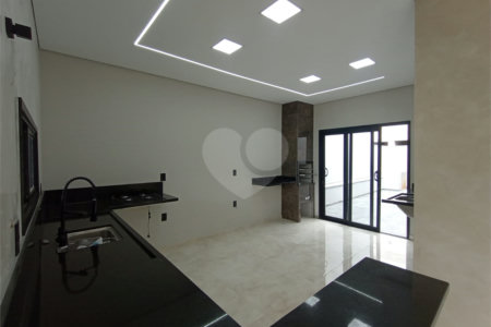 Casa à venda com 2 quartos, sendo 1 suíte,  em Residencial Lago dos Ipês, Itapetininga, SP