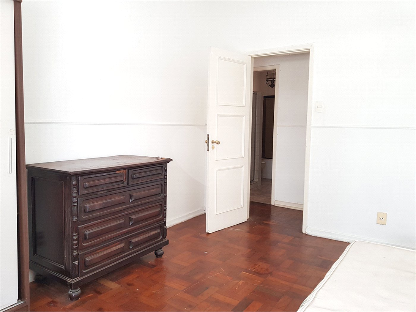 Apartamento à venda com 3 quartos, sendo 1 suíte,  em Copacabana, Rio de Janeiro, RJ