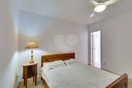 Apartamento à venda com 3 suítes em Real Parque, São Paulo, SP