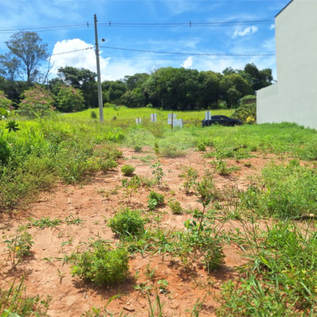 Terreno à venda com 1 suíte em Pinheirinho, Vinhedo, SP