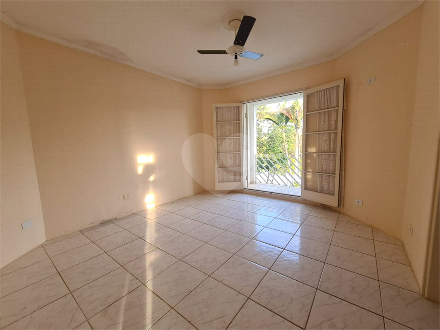 Casa à venda com 3 quartos, sendo 1 suíte, no Centro, Araçoiaba da Serra, SP
