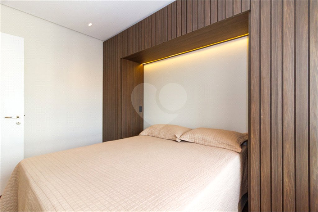 Apartamento à venda com 3 quartos, sendo 1 suíte, em Vila Mariana, São Paulo, SP