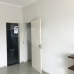 Sobrado à venda com 4 quartos, sendo 1 suíte, em Vila Rubens, Indaiatuba, SP