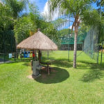 Terreno à venda com 1 suíte no condomínio Portal do Lago, Valinhos - SP