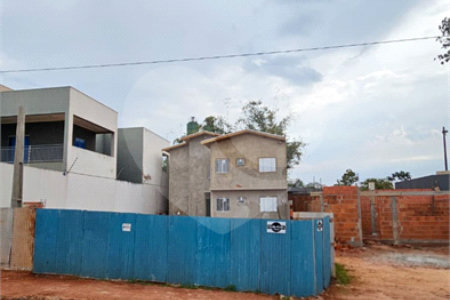 Casa à venda com 2 quartos no condomínio Residencial Unique, Ponta Porã - MS