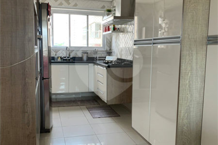Apartamento à venda com 3 suítes em Lapa, São Paulo, SP