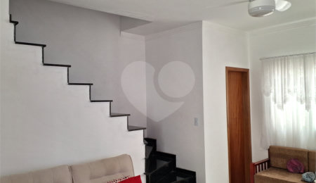 Casa à venda com 2 quartos no condomínio Residencial Cristal Lll, Mogi das Cruzes - SP