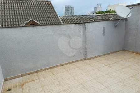 Casa à venda com 3 quartos, sendo 1 suíte,  no condomínio Residencial Shekinah, São Paulo - SP
