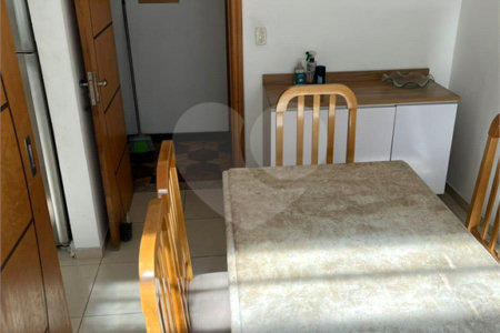 Sobrado à venda com 3 quartos, sendo 1 suíte, em Vila Santo Estéfano, São Paulo, SP