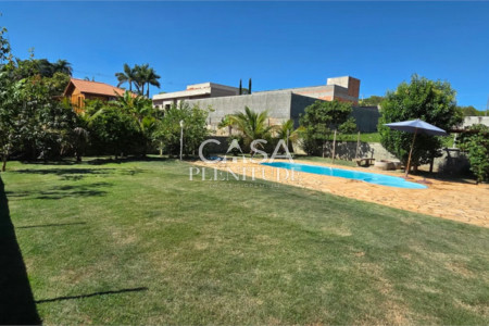Casa em condomínio à venda ou para alugar com 3 quartos, sendo 1 suíte, em Village da Serra, Araçoiaba da Serra, SP