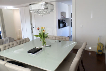 Apartamento à venda com 4 quartos, sendo 2 suítes, em Jardim Londrina, São Paulo, SP