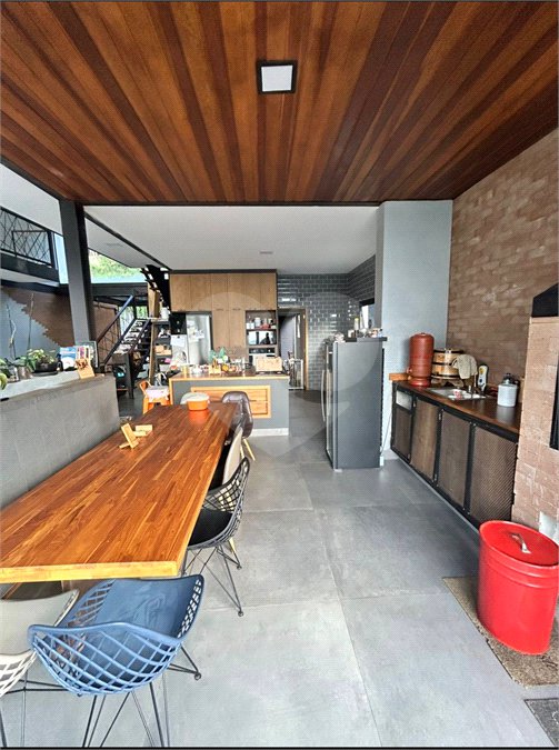 Casa à venda com 4 suítes no condomínio Residencial Bosque da Serra, Mairiporã - SP