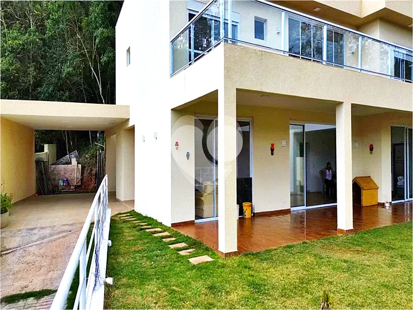 Casa à venda com 4 suítes no condomínio Alpes da Cantareira, Mairiporã - SP
