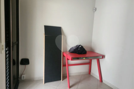 Sobrado à venda com 3 quartos, sendo 1 suíte, em Vila Paulicéia, São Paulo, SP