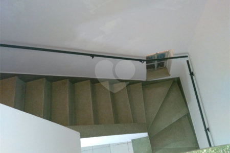 Casa à venda ou para alugar com 5 quartos, sendo 3 suítes, em Cambuci, São Paulo, SP