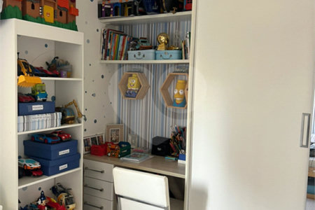 Apartamento à venda com 4 quartos, sendo 2 suítes,  em Vila Andrade, São Paulo, SP