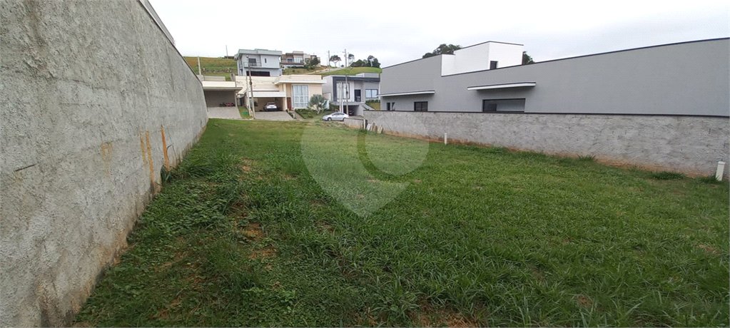 Terreno no Condomínio Santa Isabel II em Louveira