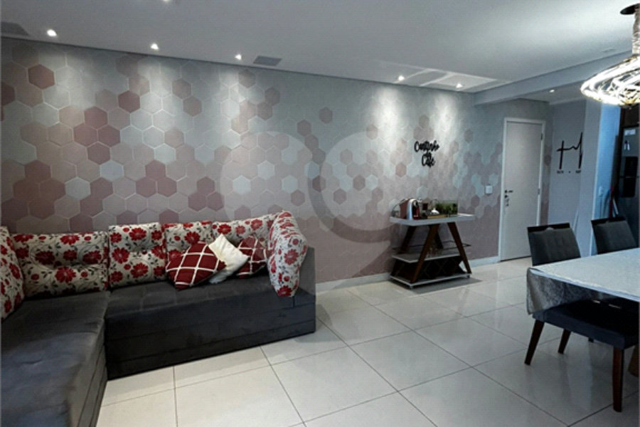 Apartamento à venda com 2 suítes em Jardim Flor da Montanha, Guarulhos, SP