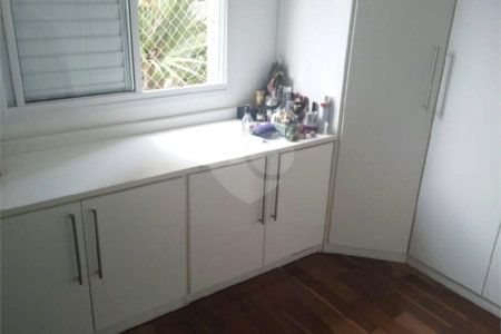 Apartamento à venda com 2 quartos, sendo 1 suíte, em Vila Andrade, São Paulo, SP