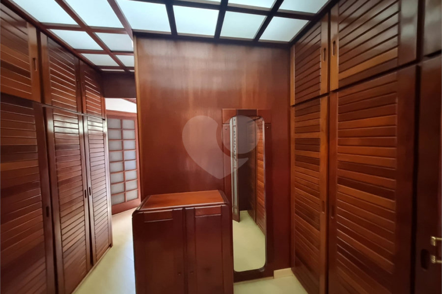 Sobrado à venda com 3 quartos, sendo 1 suíte, em City Recanto Anastácio, São Paulo, SP