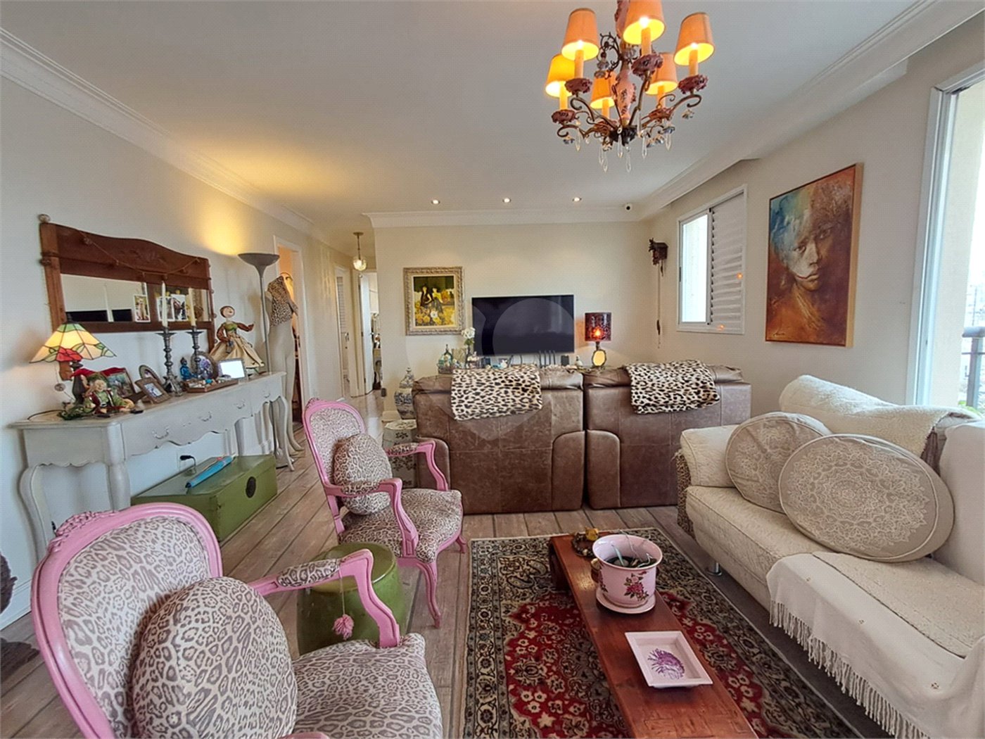 Apartamento à venda com 2 suítes em Vila Romana, São Paulo, SP