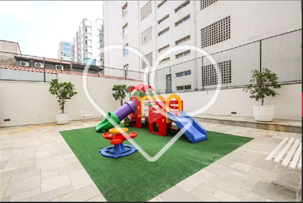 Apartamento à venda com 3 quartos em Moema, São Paulo, SP