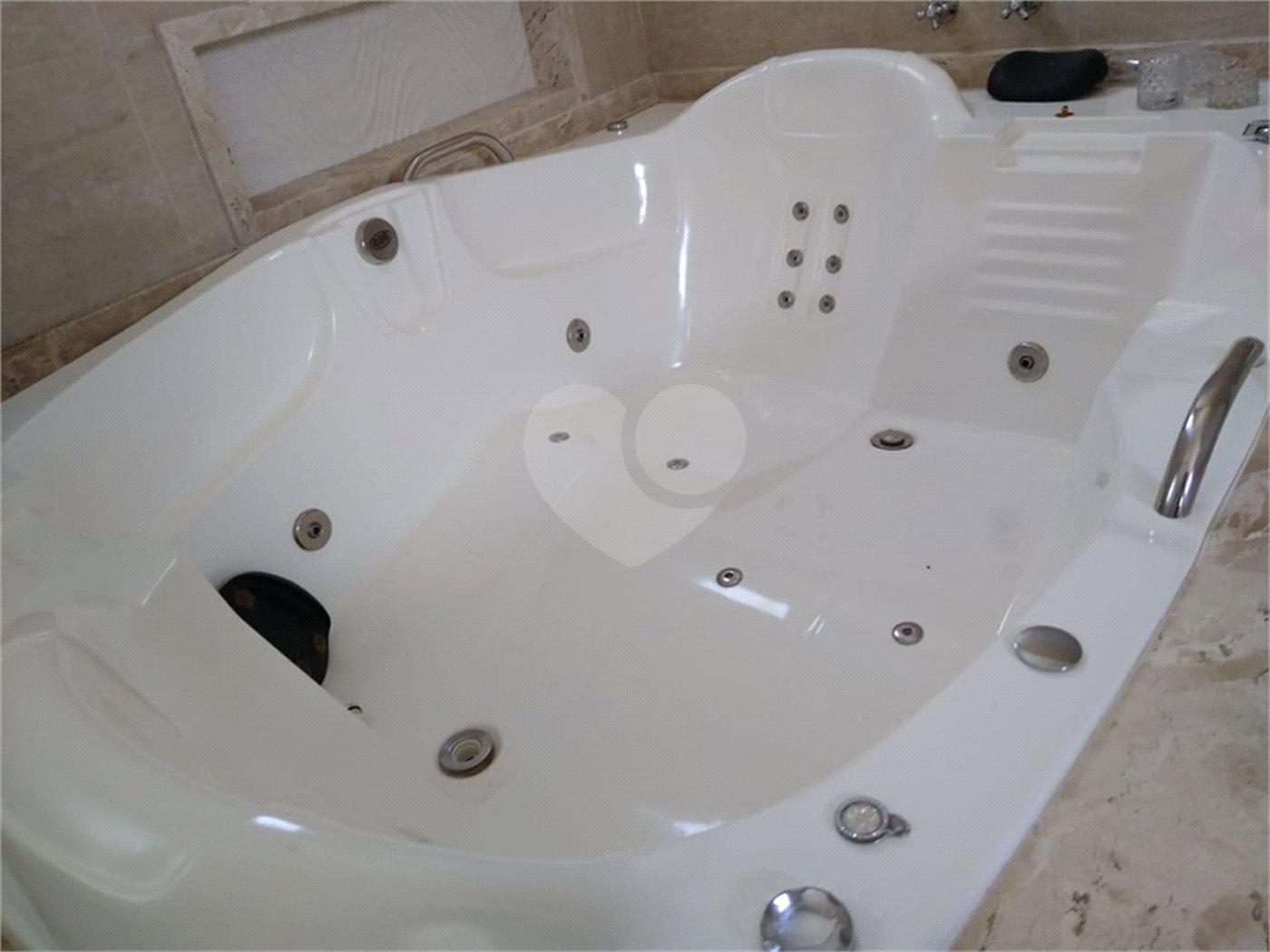 Casa à venda com 3 quartos, sendo 1 suíte, no condomínio Jd Portal de Itaici, Indaiatuba - SP