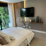 Casa à venda com 6 suítes no condomínio Golf CL, Bertioga - SP