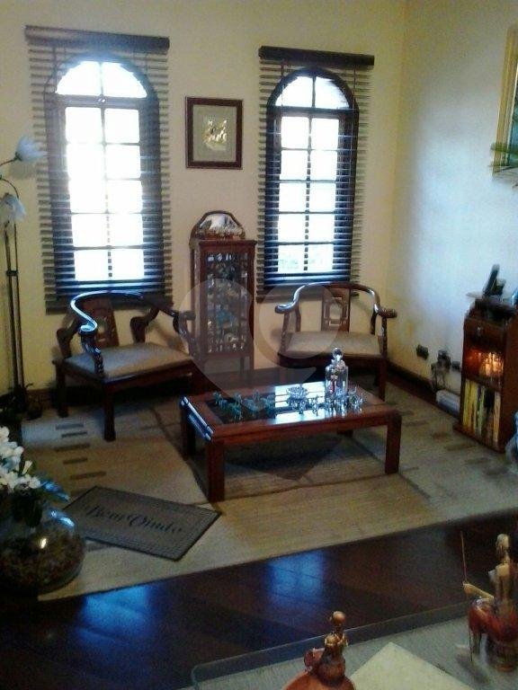 Sobrado à venda com 3 quartos, sendo 1 suíte, em Vila Galvão, Guarulhos, SP