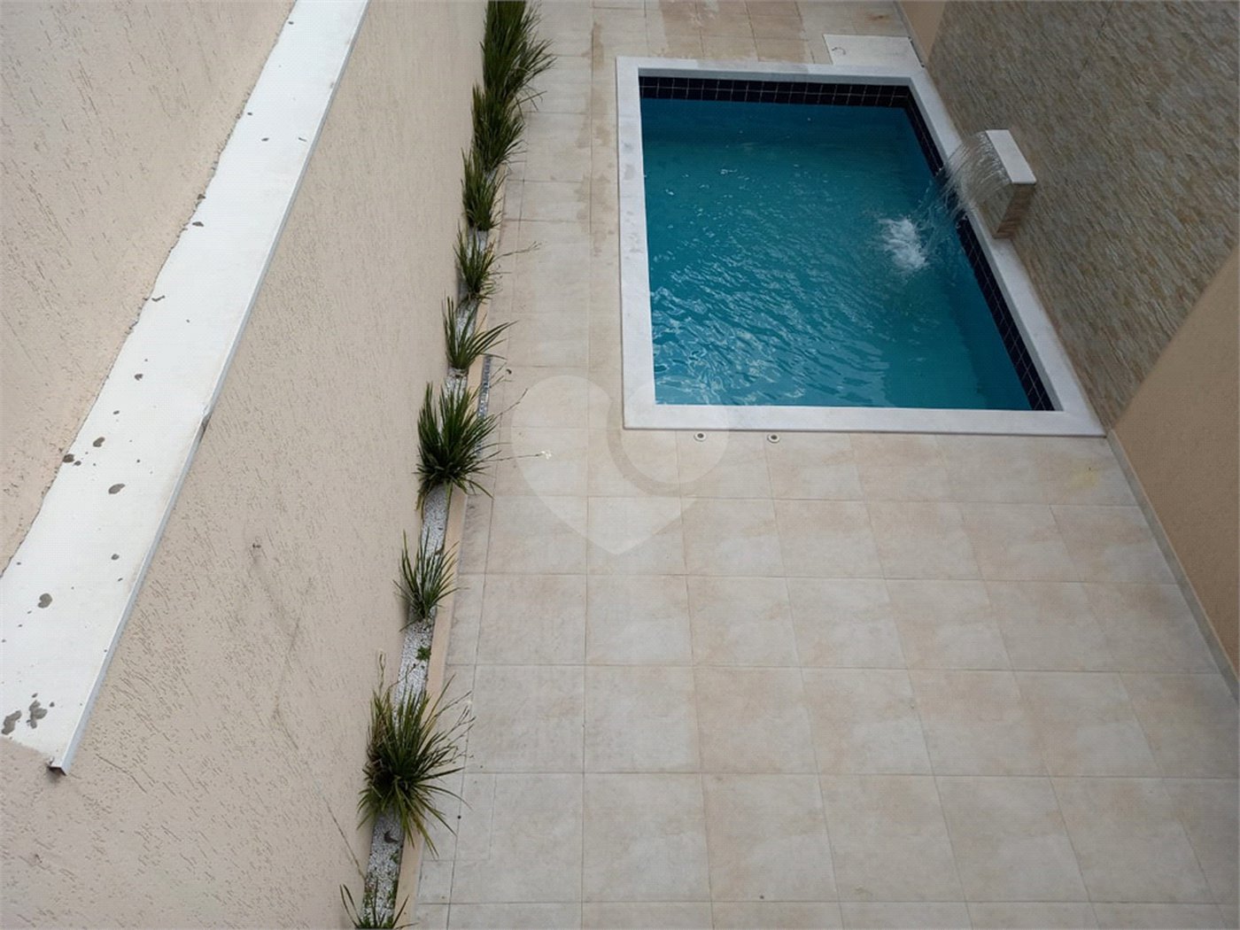 Casa para alugar com 4 suítes no condomínio Milenium, São Paulo - SP