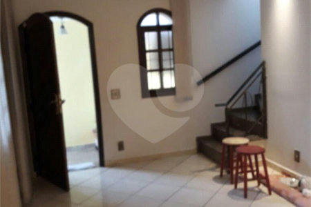 Casa à venda com 3 quartos, sendo 1 suíte, em Jardim Piqueroby, São Paulo, SP