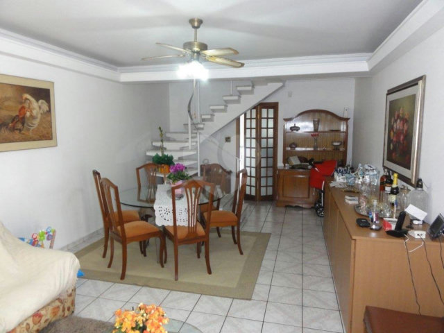 Sobrado à venda com 3 quartos, sendo 1 suíte,  em Santana, São Paulo, SP