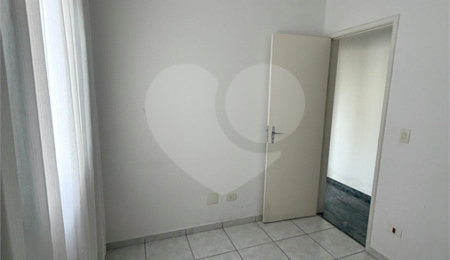 Apartamento à venda ou para alugar com 3 quartos, sendo 1 suíte,  em Santa Teresinha, São Paulo, SP