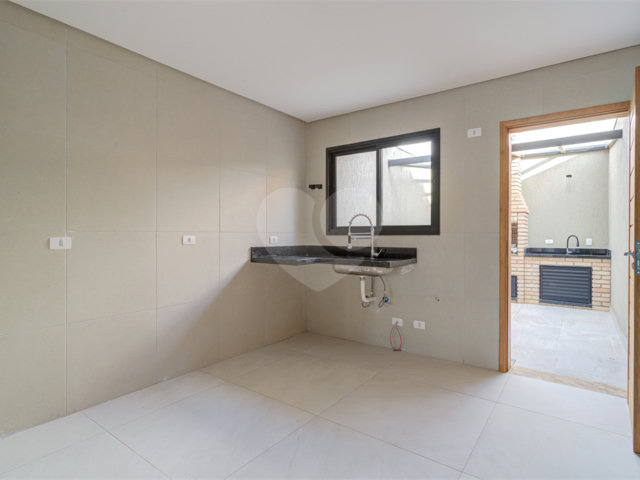Sobrado à venda com 3 quartos, sendo 1 suíte,  em Alto da Boa Vista, São Paulo, SP