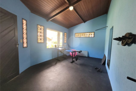 Casa à venda com 4 quartos, sendo 2 suítes, no Centro, Santa Cruz Cabrália, BA