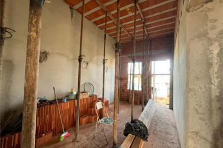 Casa à venda com 2 quartos, sendo 1 suíte,  no condomínio Tivolli, Itapetininga - SP