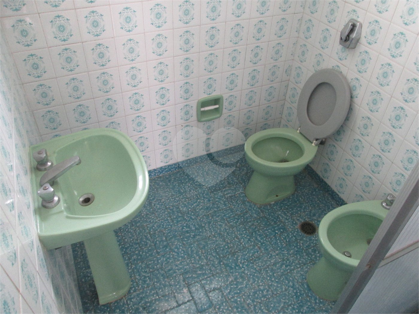Sobrado à venda com 3 quartos em Horto, São Paulo, SP