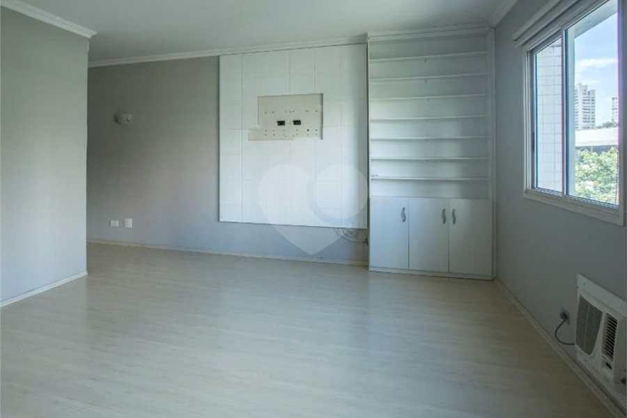Apartamento à venda com 3 quartos, sendo 1 suíte, em Santana, São Paulo, SP