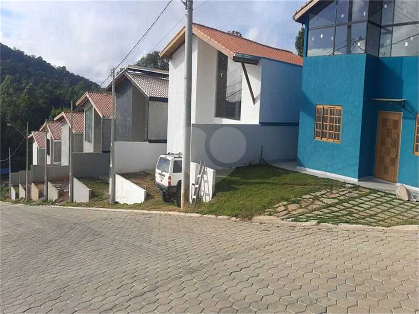 Casa à venda com 2 quartos, sendo 1 suíte,  no condomínio Águas de São Pedro, Mairiporã - SP