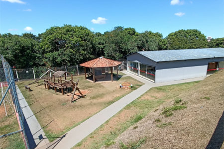 Casa à venda com 2 quartos, sendo 1 suíte,  no condomínio Residencial Marina, Itapetininga - SP