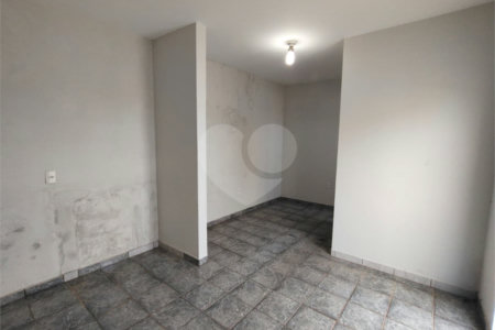 Casa para alugar com 3 quartos, sendo 1 suíte,  em Jardim Itália, Itapetininga, SP
