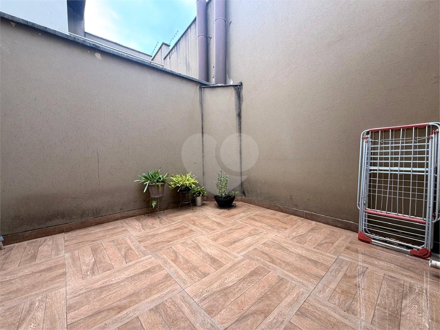 Casa à venda com 4 quartos, sendo 2 suítes, no condomínio Florada da Serra, São Paulo - SP