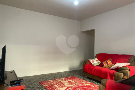Casa à venda com 2 quartos, sendo 1 suíte, no Centro, Araçoiaba da Serra, SP