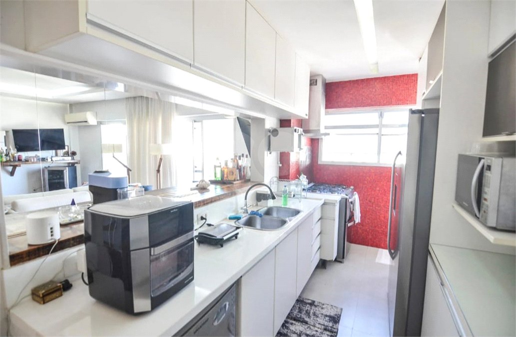 Cobertura à venda com 3 quartos, sendo 1 suíte,  em Vila Isabel, Rio de Janeiro, RJ