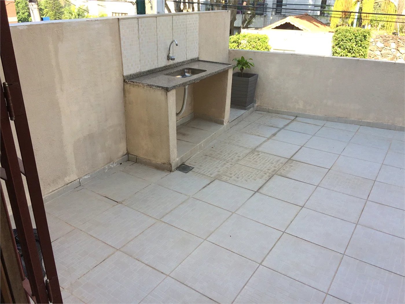 Sobrado à venda com 2 quartos, sendo 1 suíte,  em Lar São Paulo, São Paulo, SP