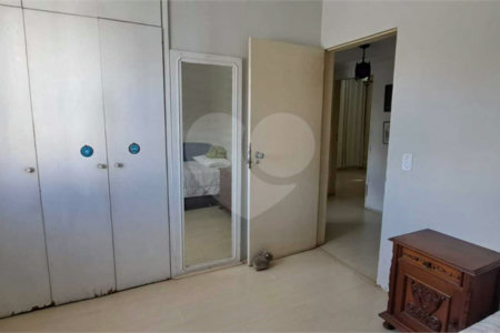 Apartamento à venda com 3 quartos, sendo 1 suíte, em Vila Uberabinha, São Paulo, SP