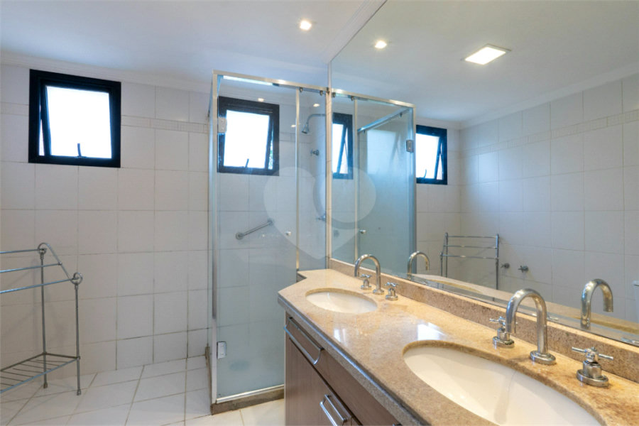 Apartamento à venda com 3 suítes em Morumbi, São Paulo, SP
