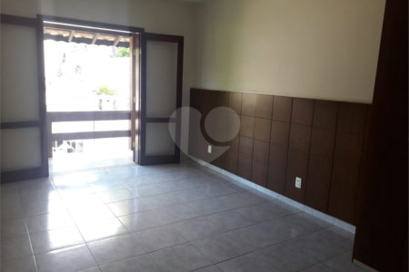 Casa à venda com 3 quartos, sendo 1 suíte, no condomínio Parque da Fazenda, Itatiba - SP