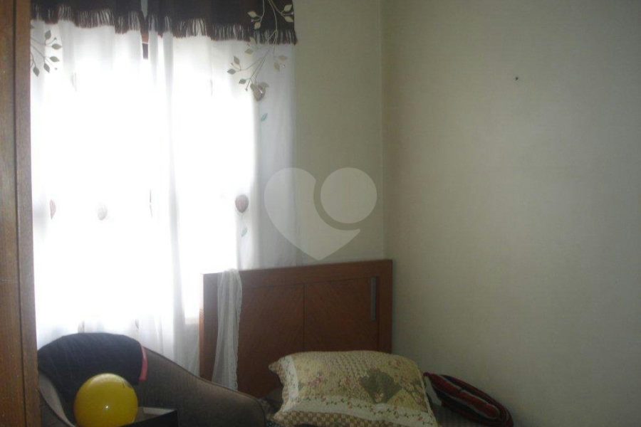 Sobrado à venda com 5 quartos, sendo 2 suítes,  em Jardim Leonor Mendes de Barros, São Paulo, SP